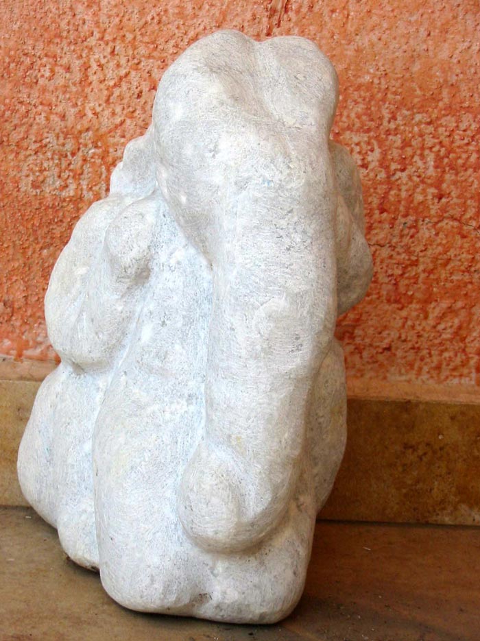 DA06 
Ganesha 8 
Granite 
14 x 11 x 6 inches 
Available