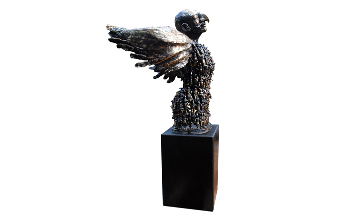 EL0049
Garuda
Bronze on Granite
58 x 36 x 15 inches
Unavailable (Can be commissioned)