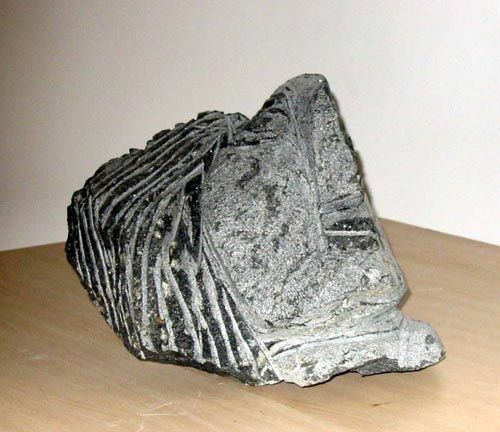 DA12 
Woman 8 
Granite 
6 x 9 x 5 inches 
Available